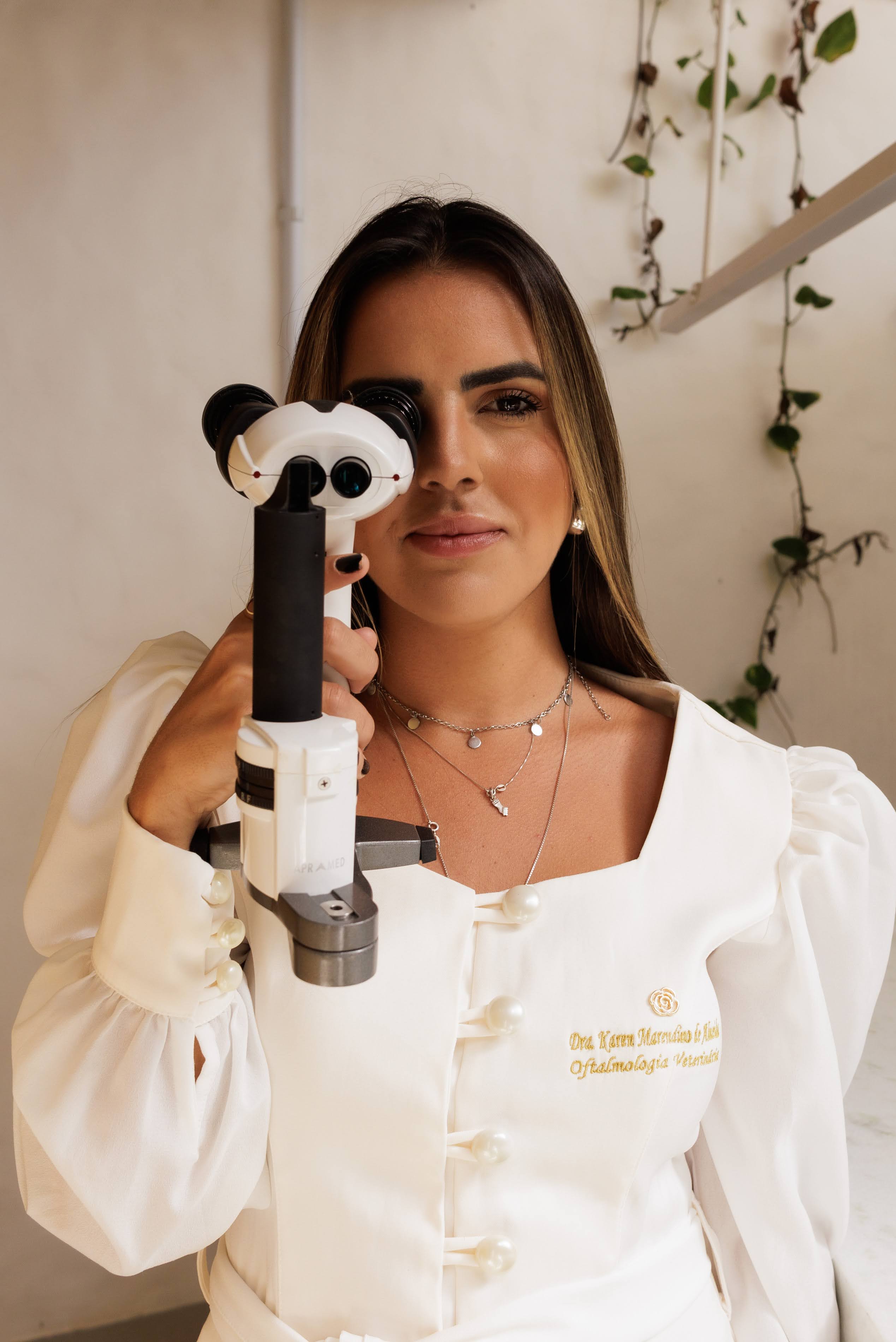 Dra. Karen Marendino de Almeida, Oftalmologia em Juiz de Fora