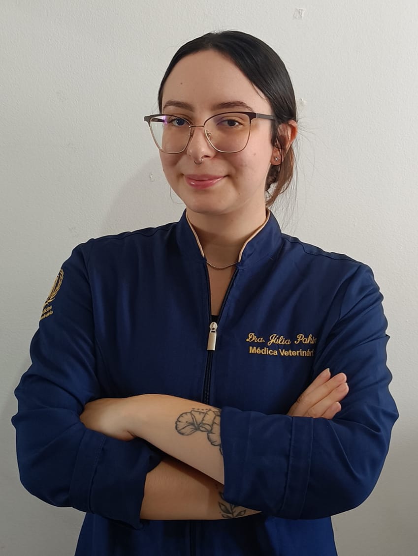 Dra. Júlia Pahim, Veterinário a Domicílio em Florianópolis