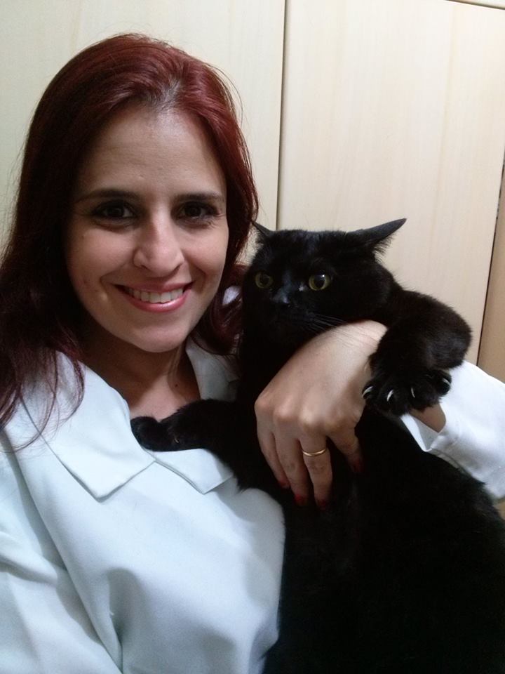 Dra. Ana Daniela Benitis, prestador credenciado Petlove Saúde em Balneário Camboriú