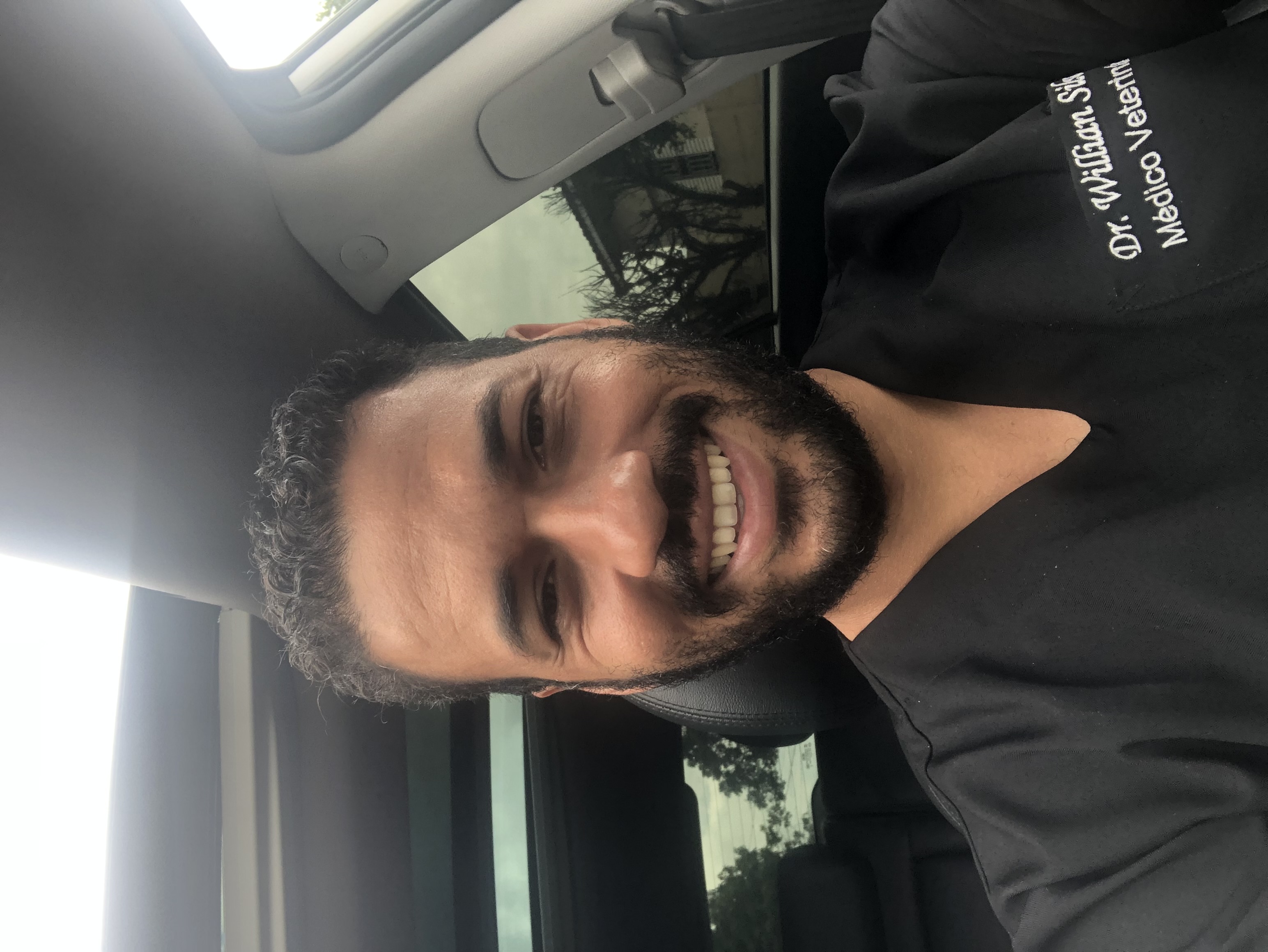 Dr. Willian Silva, prestador credenciado Petlove Saúde em São João da Boa Vista